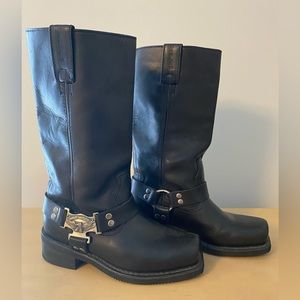 Harley-Davidson women’s black boots, size 7.  Like new, barely worn.